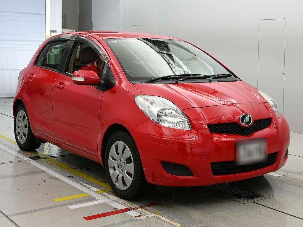TOYOTA VITZ
