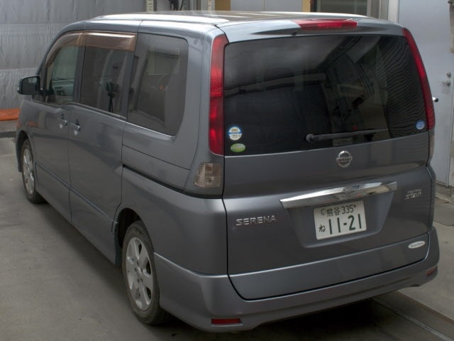 NISSAN SERENA