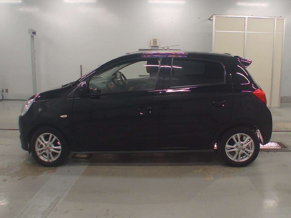 MITSUBISHI MIRAGE