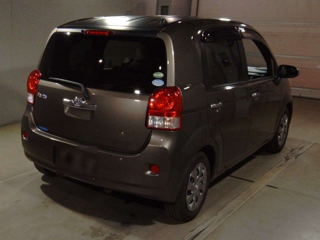 TOYOTA PORTE
