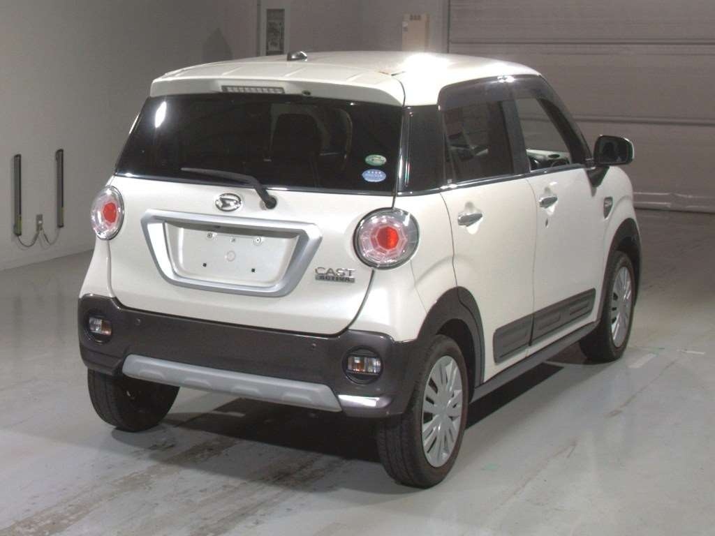 DAIHATSU CAST