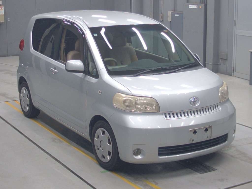 TOYOTA PORTE