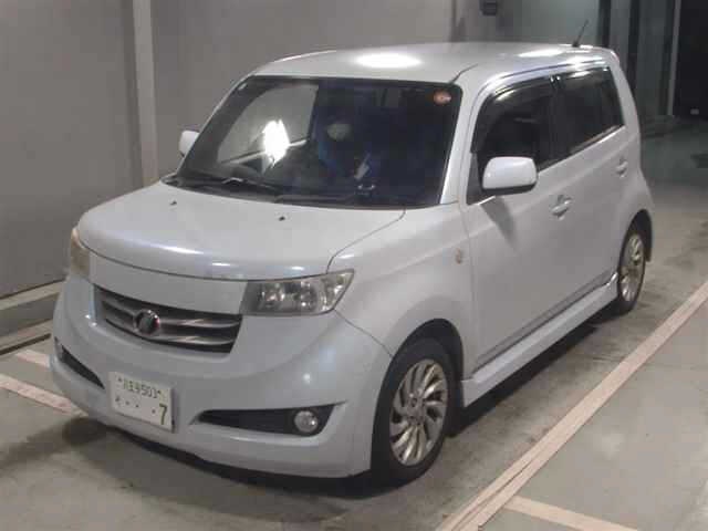 TOYOTA BB
