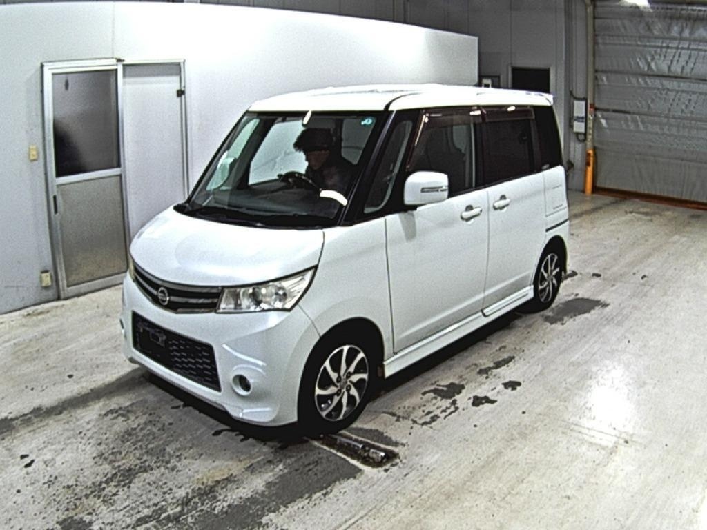 NISSAN ROOX
