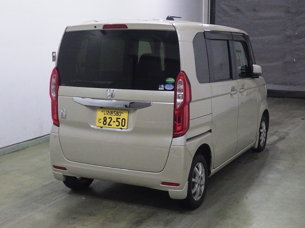 HONDA N-BOX