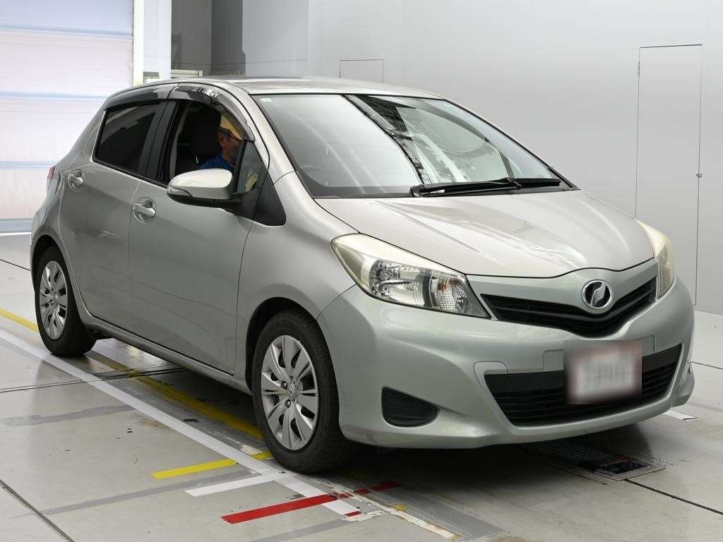 TOYOTA VITZ