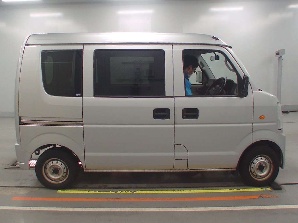 NISSAN NV100 CLIPPER