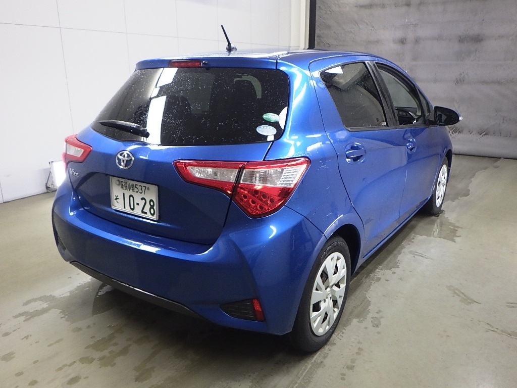 TOYOTA VITZ