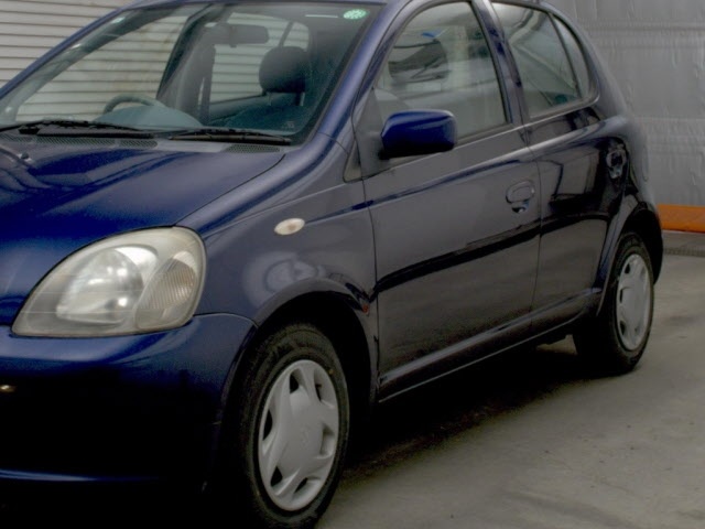TOYOTA VITZ