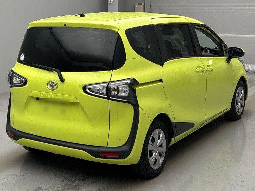 TOYOTA SIENTA