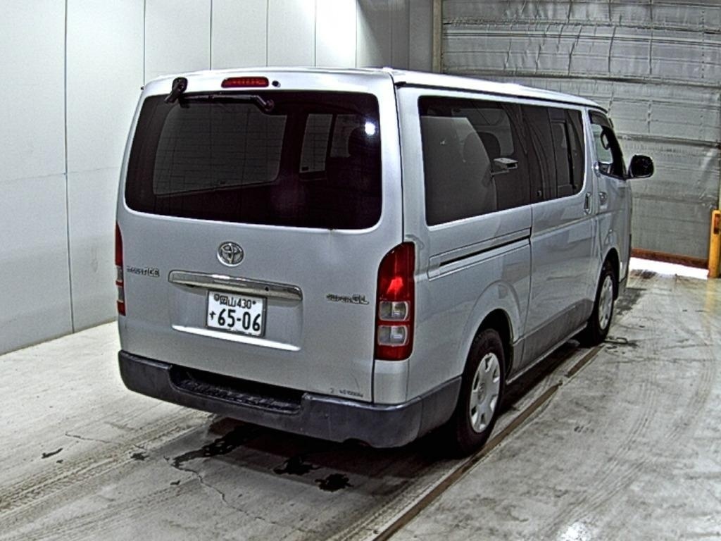 TOYOTA REGIUS ACE