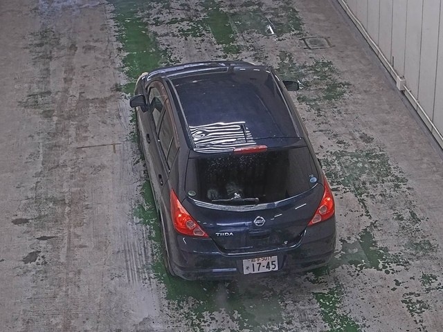 NISSAN TIIDA