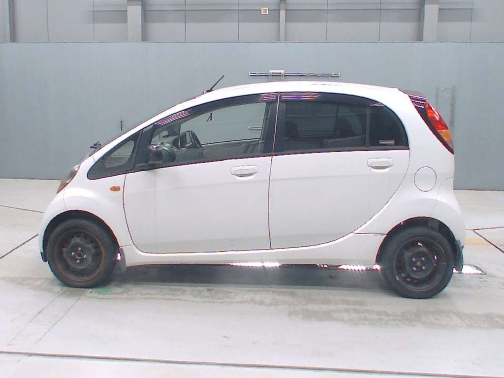 MITSUBISHI I