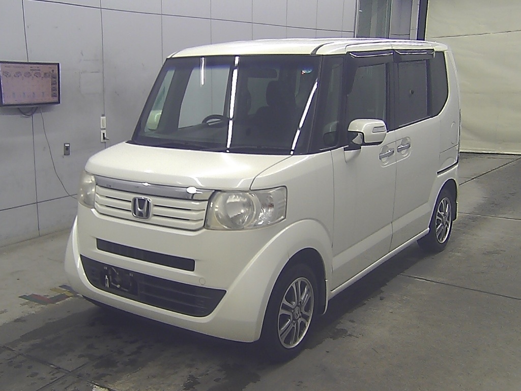 HONDA N-BOX