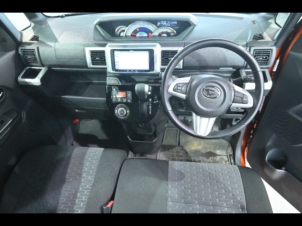 DAIHATSU WAKE