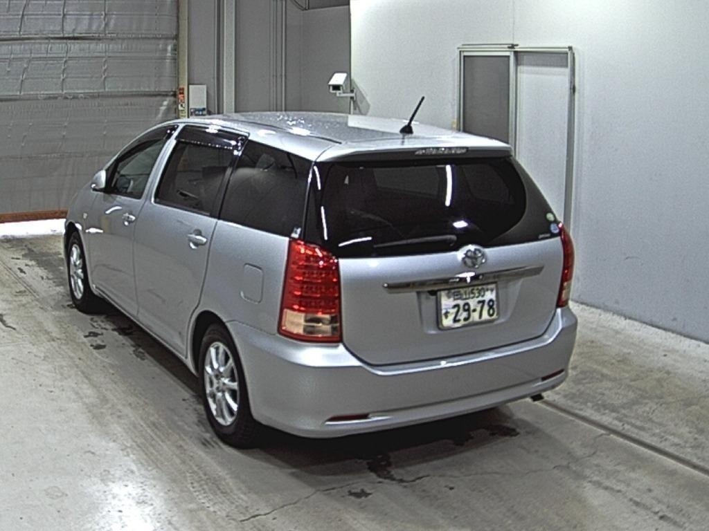 TOYOTA WISH