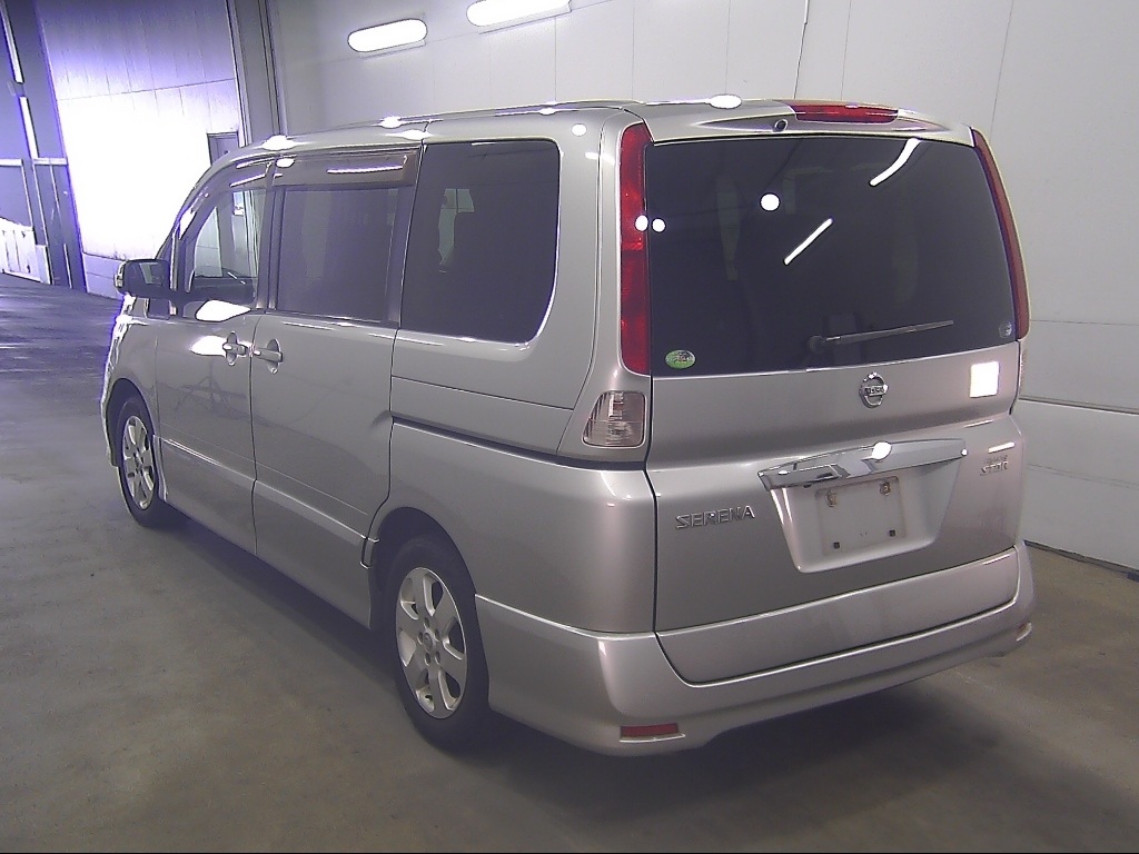NISSAN SERENA