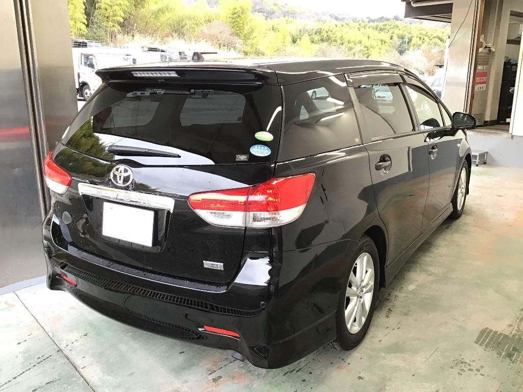 TOYOTA WISH