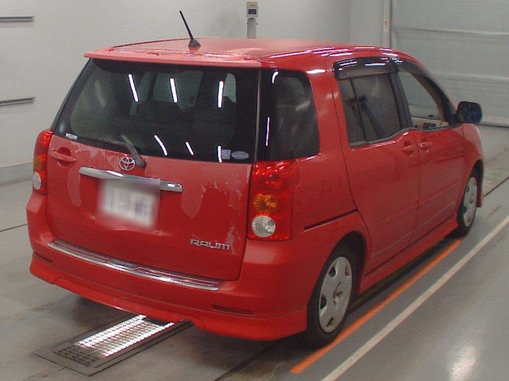 TOYOTA RAUM