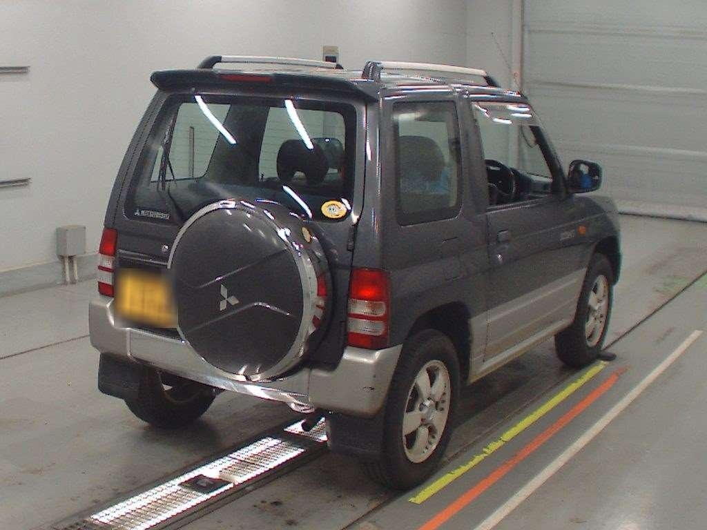 MITSUBISHI PAJERO MINI