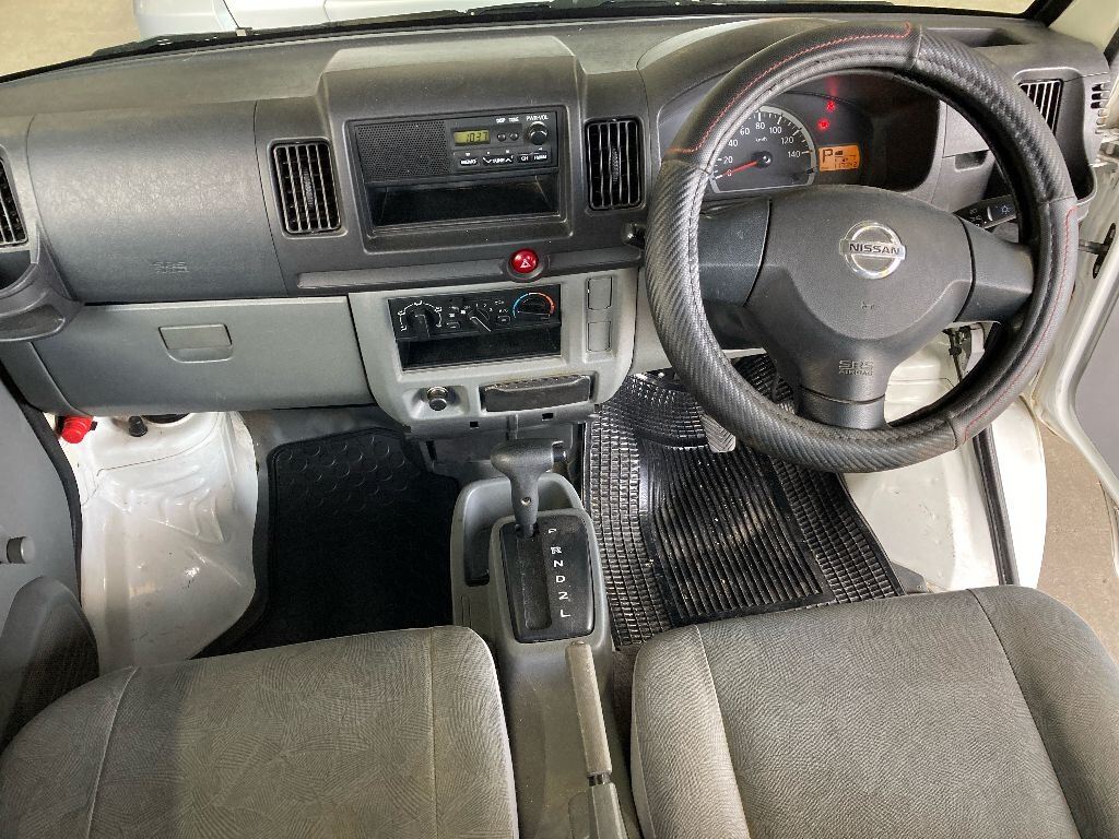 NISSAN NV100 CLIPPER