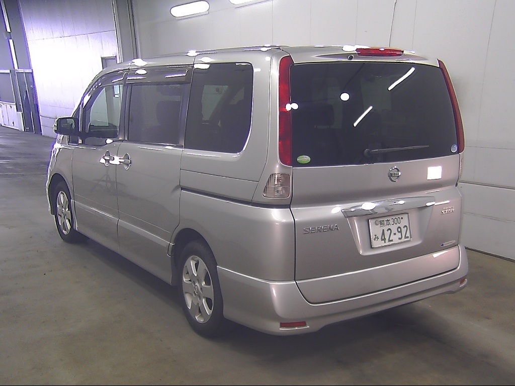 NISSAN SERENA