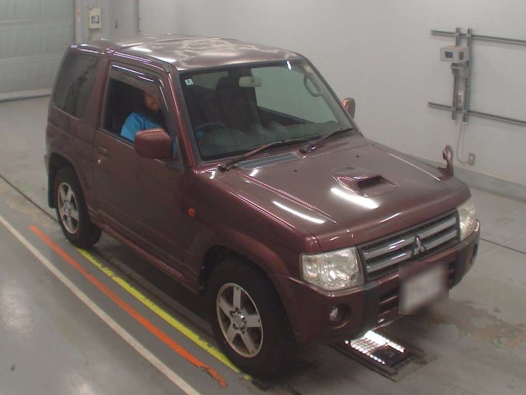 MITSUBISHI PAJERO MINI