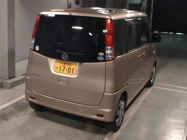 NISSAN ROOX