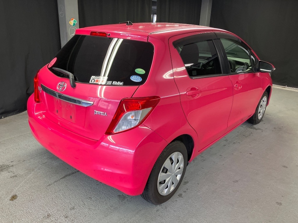 TOYOTA VITZ