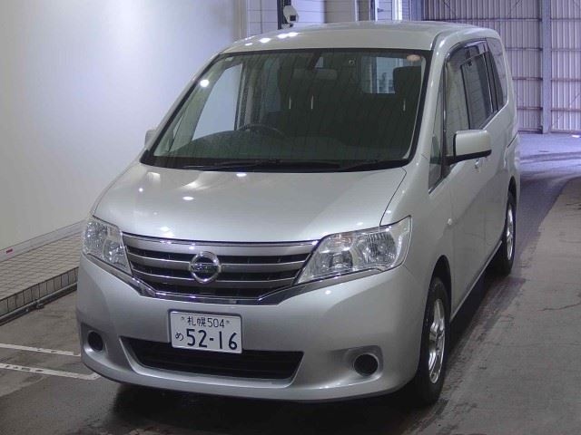 NISSAN SERENA
