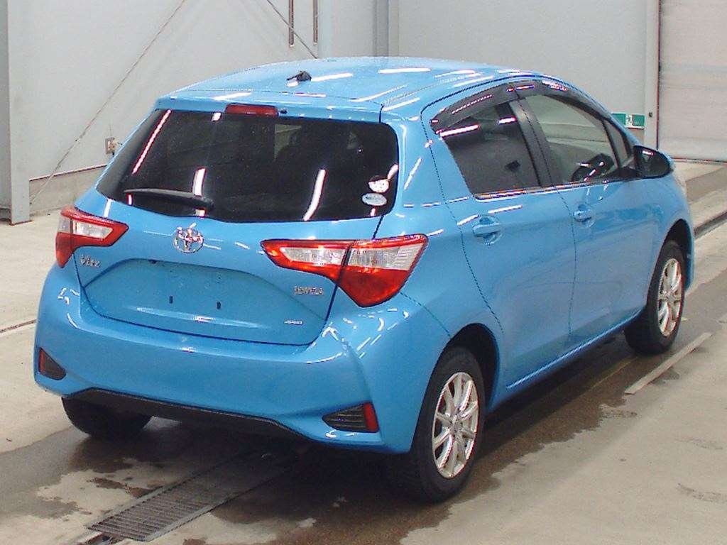 TOYOTA VITZ