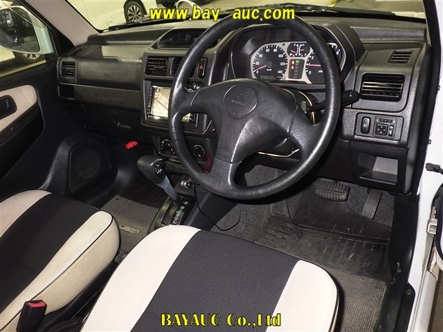 MITSUBISHI PAJERO MINI