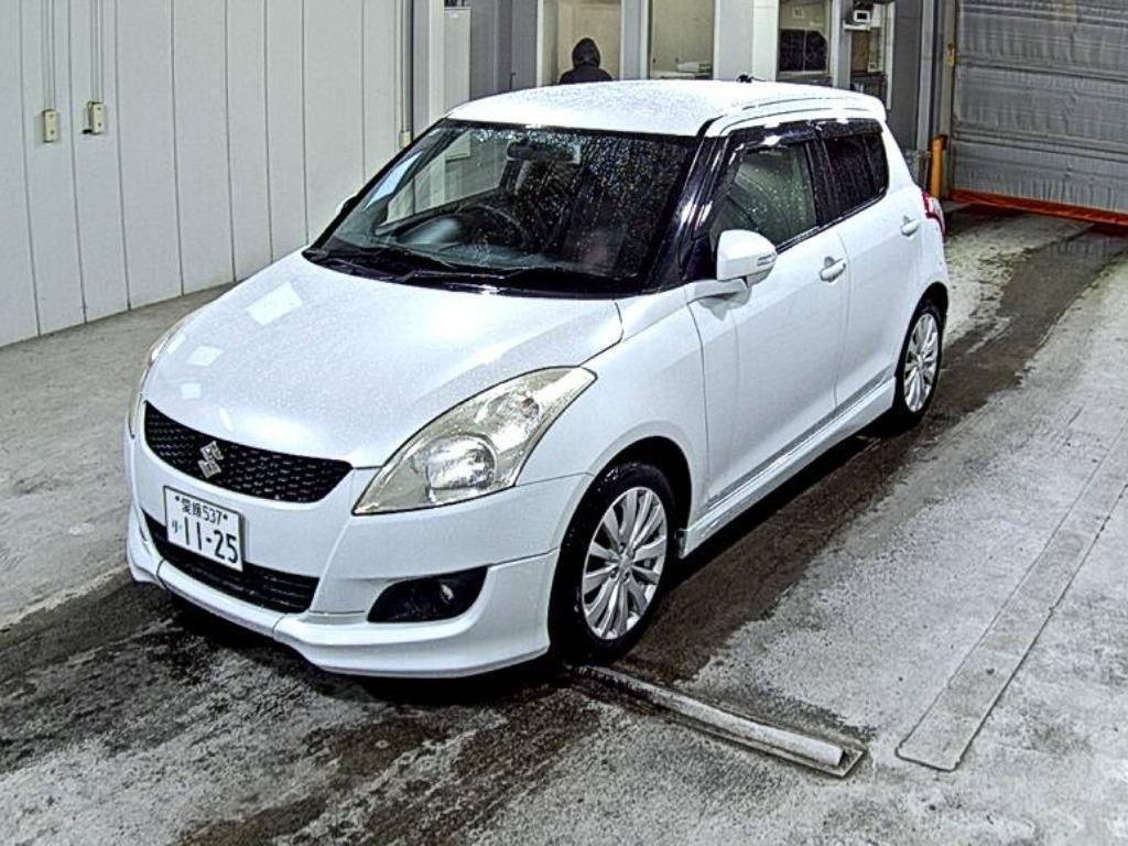 SUZUKI SWIFT