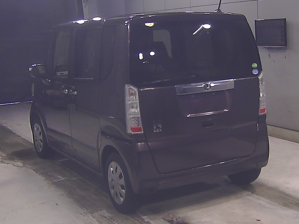 HONDA N-BOX