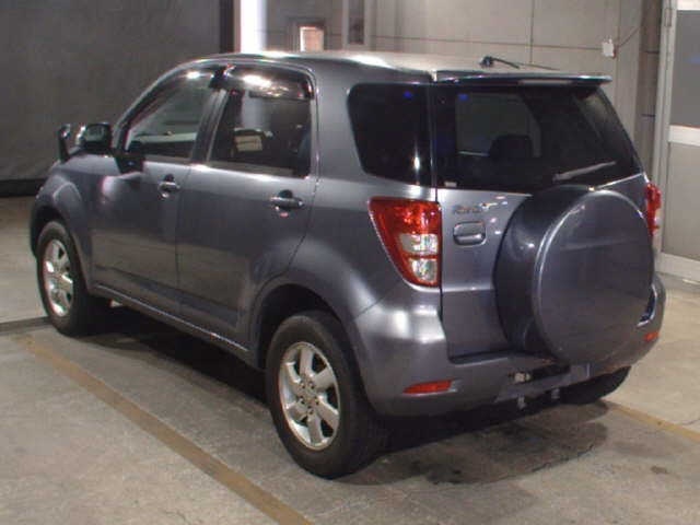 TOYOTA RUSH