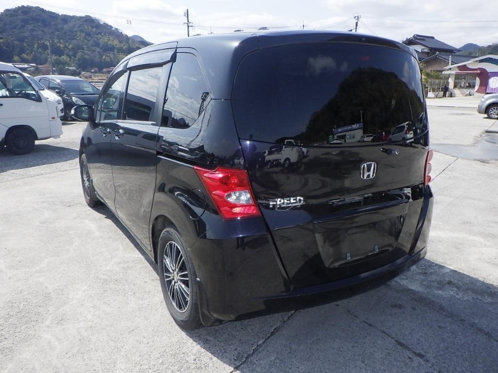 HONDA FREED