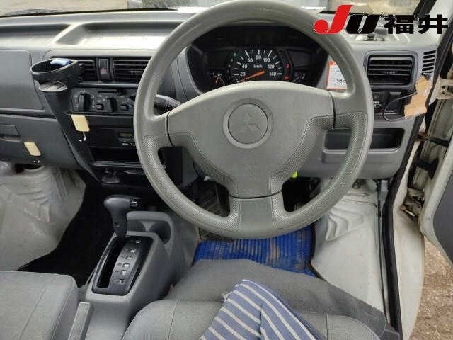 MITSUBISHI MINICAB