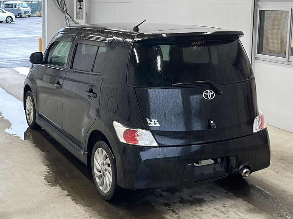 TOYOTA BB