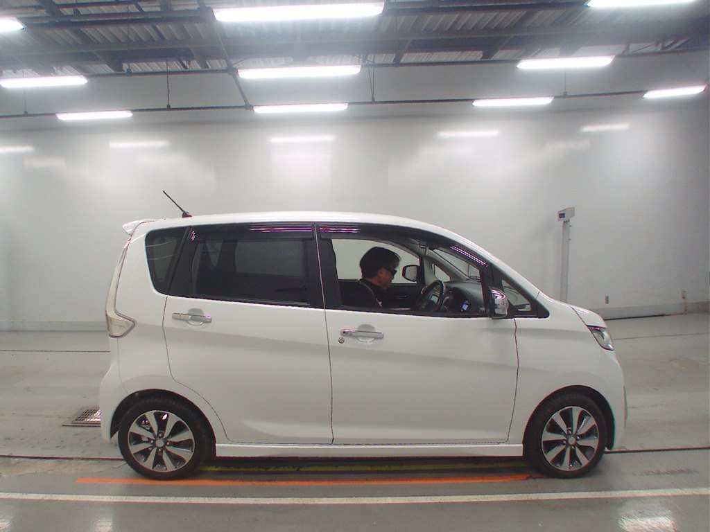 MITSUBISHI EK CUSTOM