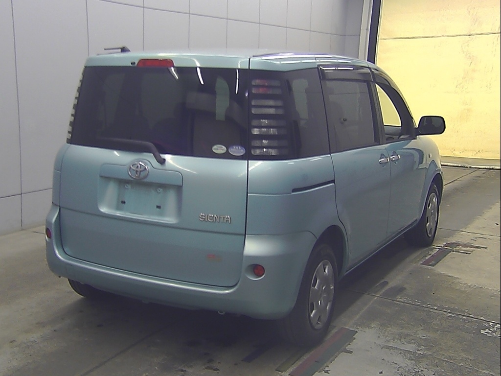 TOYOTA SIENTA
