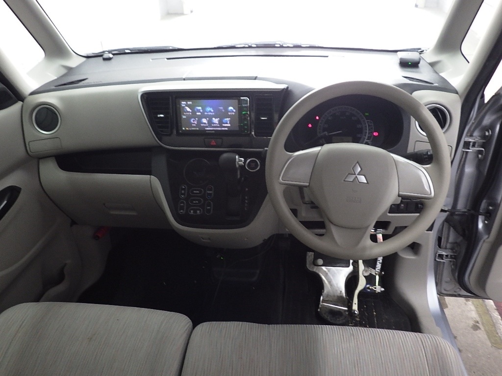MITSUBISHI EK SPACE
