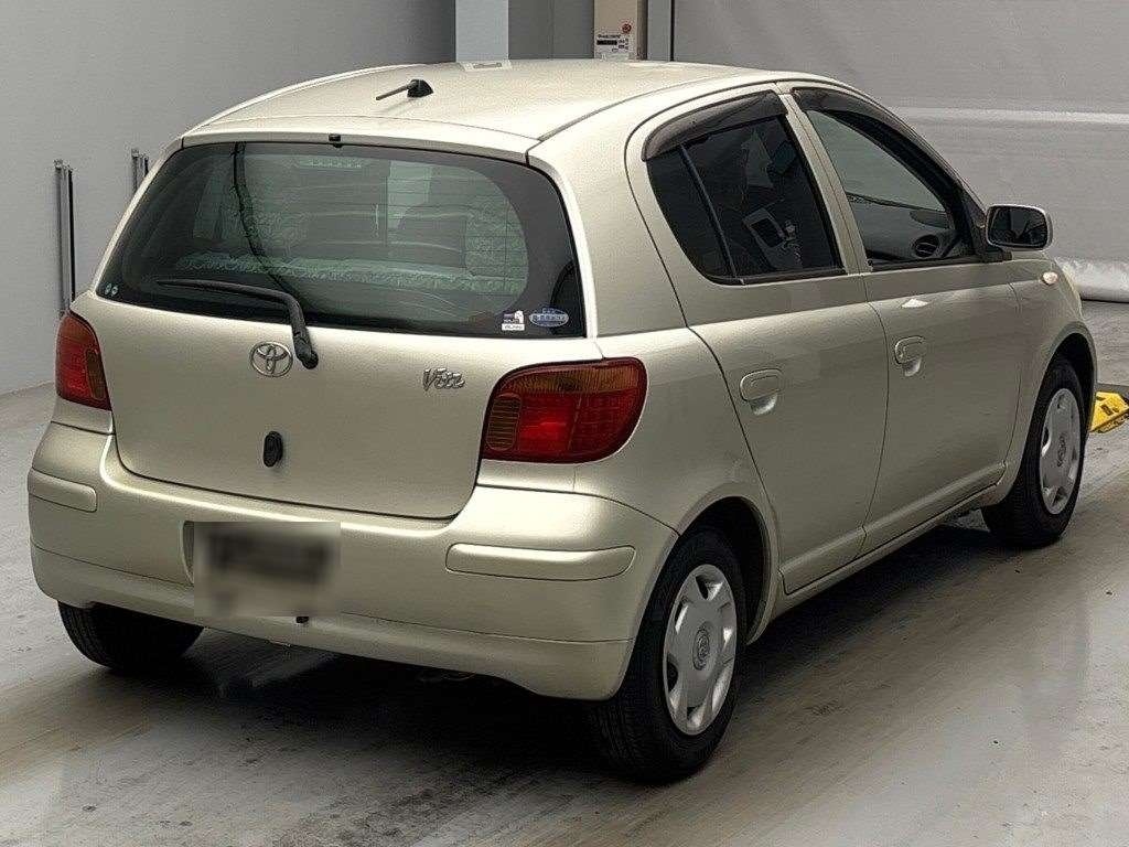 TOYOTA VITZ
