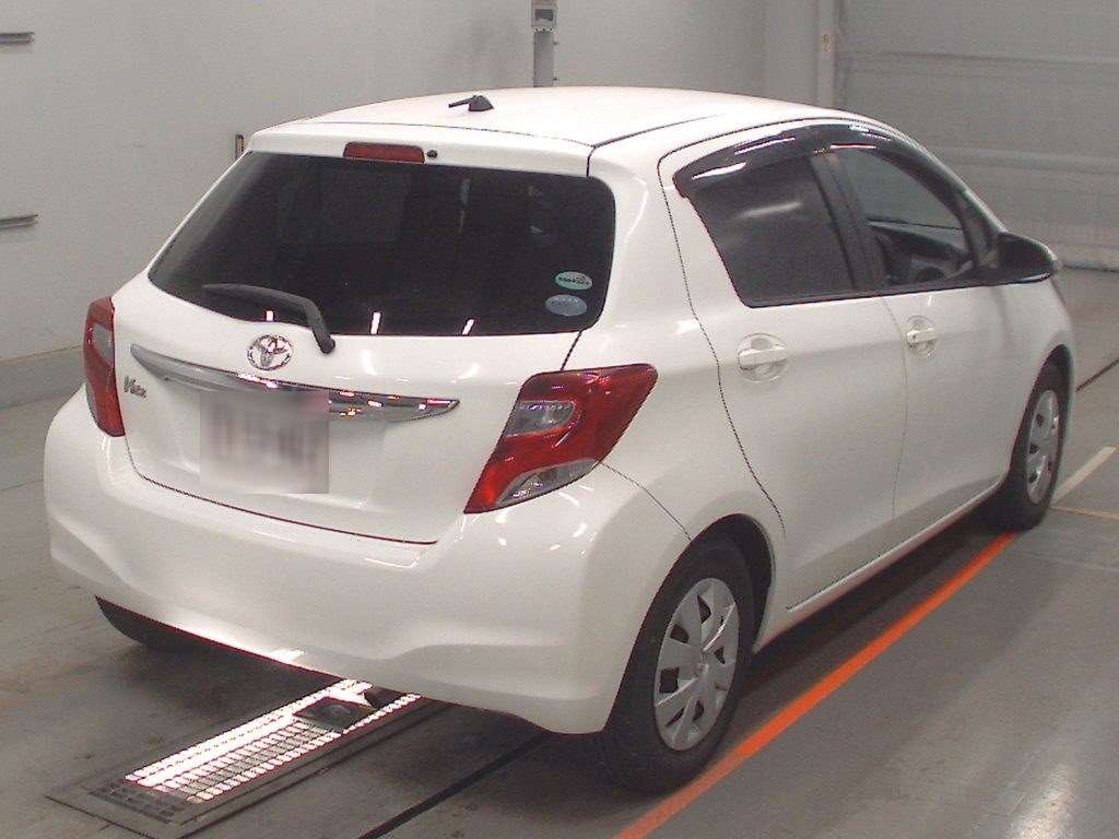 TOYOTA VITZ