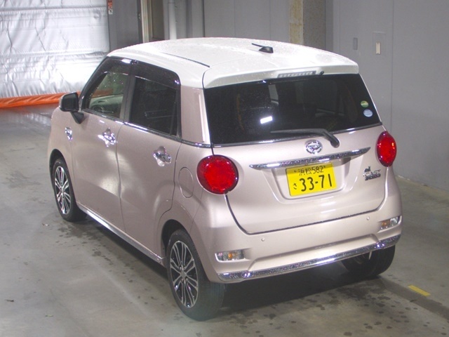 DAIHATSU CAST