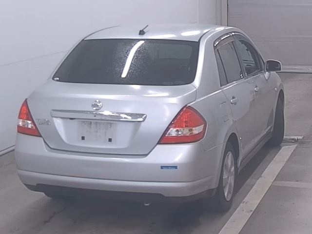 NISSAN TIIDA LATIO