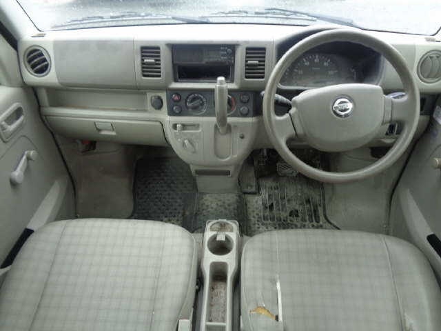 NISSAN NV100 CLIPPER