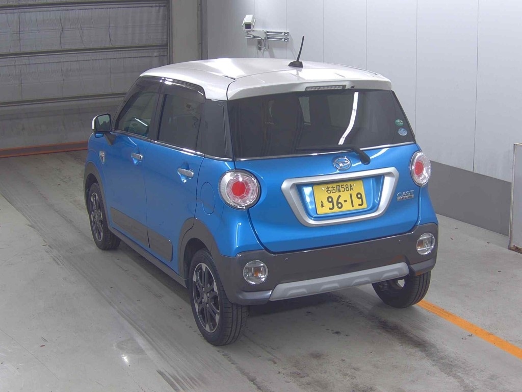 DAIHATSU CAST