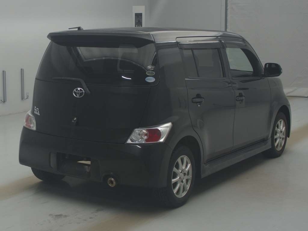 TOYOTA BB
