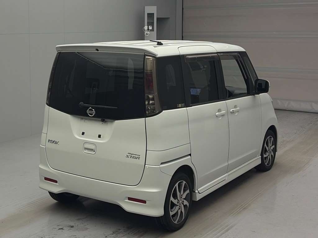 NISSAN ROOX