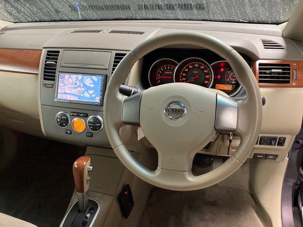 NISSAN TIIDA LATIO